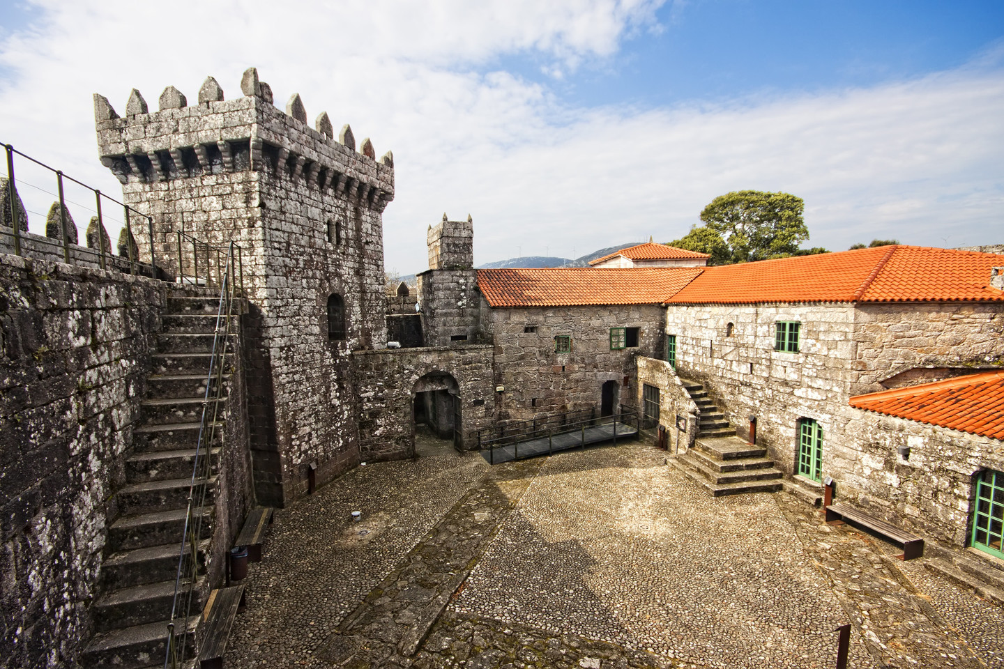 Patio Interior Del Castillo De Vimianzo